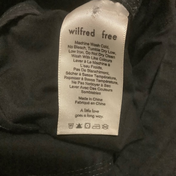 ARITZIA WILFRED FREE DAY-OFF BLACK/ HIGH WAISTED PANTS/ Size 6 - Picture 11 of 12